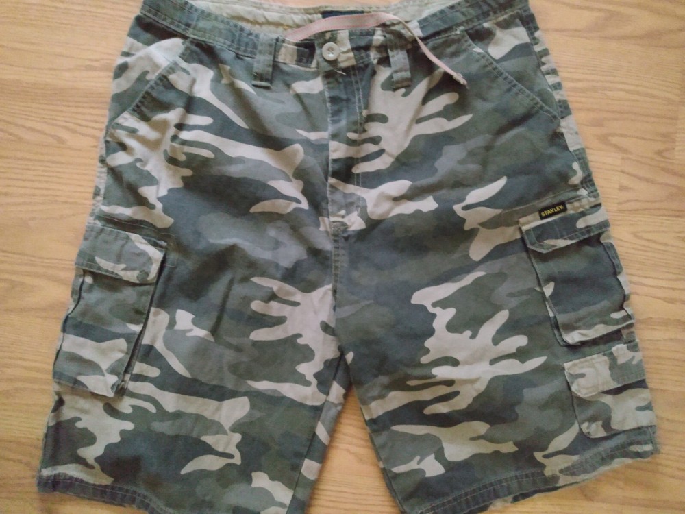 Stanley Camo Cargo Shorts Mens Size 36 Inner Draw