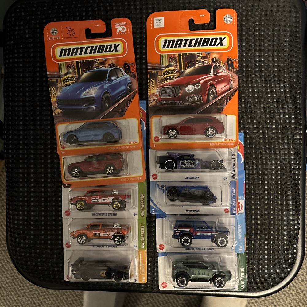 Matchbox/Hot Wheels Lot Of 10 For $12. Free Shipping/Nissan/Porsche/Corvette