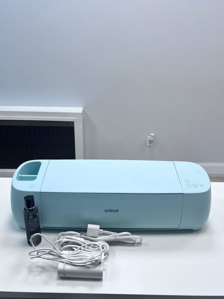 Cricut Explore 3 Smart Cutting Machine in Vibrant Blue – Craft with Precision