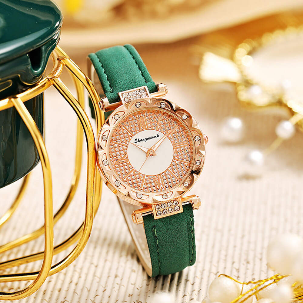 Elegant Diamond-Studded Starry Women's Quartz Watch with Imitation Leather Strap