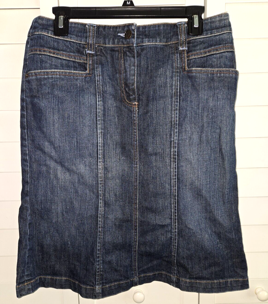 NEW YORK & COMPANY BLUE DENIM KNEE LENGTH FLARED SKIRT SIZE 6