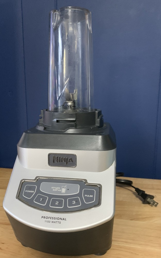 Ninja Professional 1100W Blender with Single-Serve Cup and Stainless Steel Blade in Black  