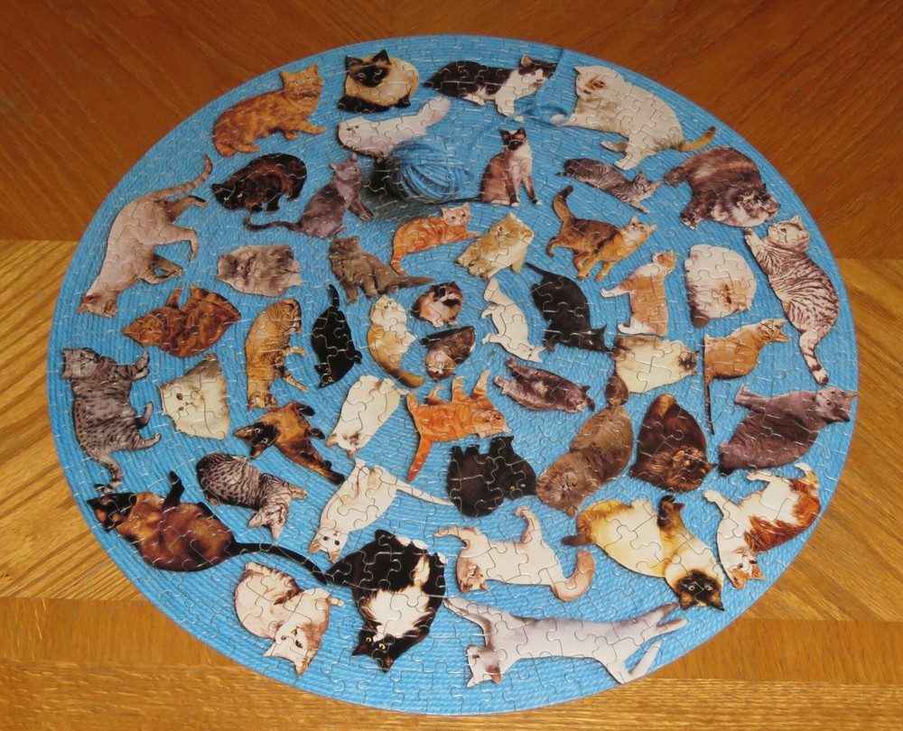 Vintage 1985 Eaton Puzzle - Feline World - Cat Breed Collage - Assembled