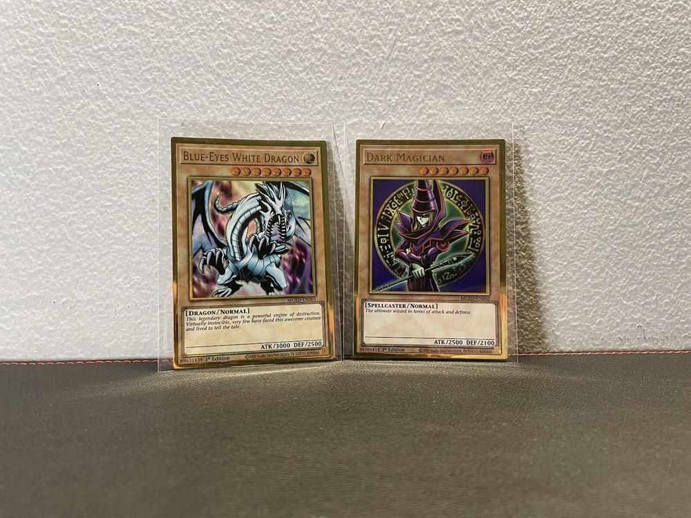 YuGiOh Blue Eyes White Dragon Dark Magician MGED Ultra Gold Rare Holo NM