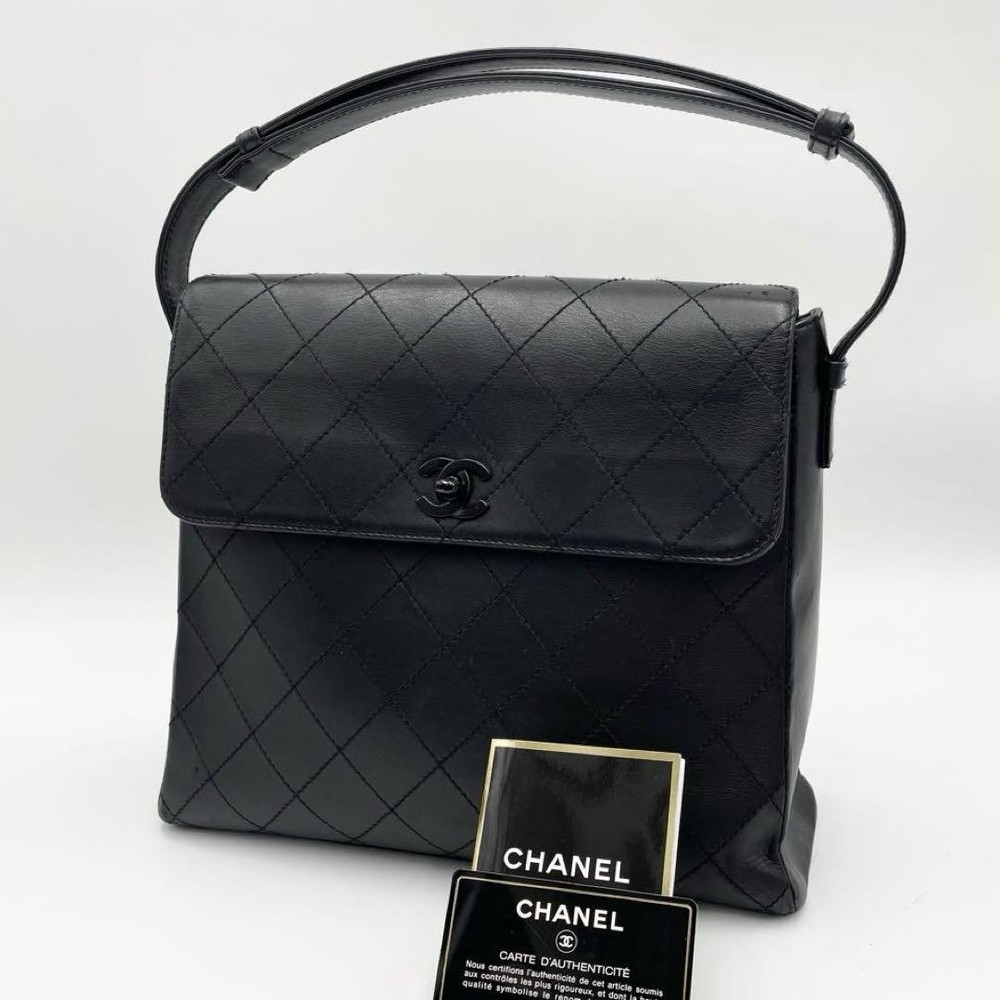 Chanel Matelasse One Shoulder Turn Lock Bag in Black No 5