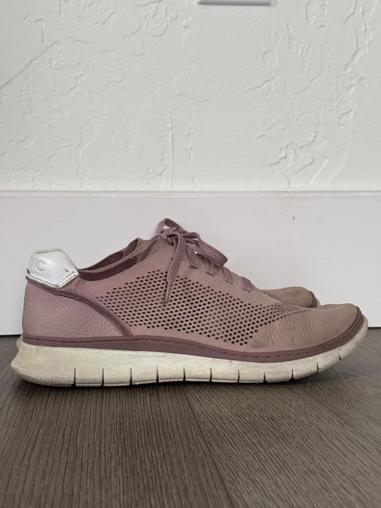 Vionic Lavender Laser Cut Suede Orthopedic Sneakers Women Size 8 J13