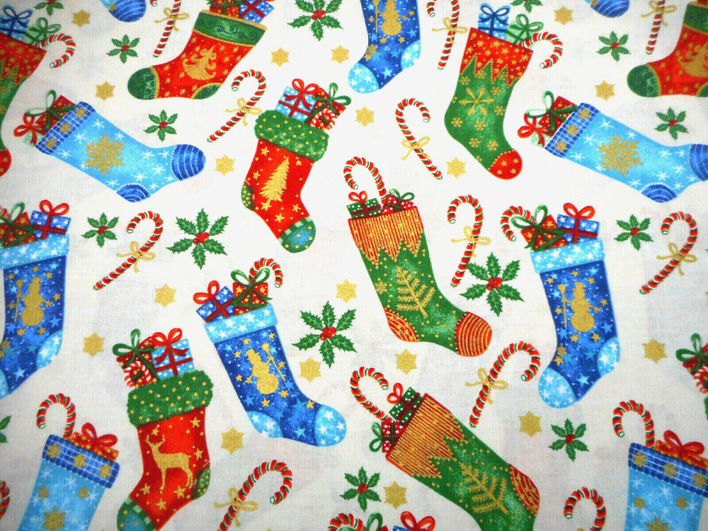 Cotton Fabric 1 1/2 Yard Christmas Stockings Metallic Gold Snow Candy Ivory #25