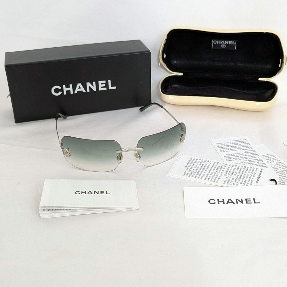 CHANEL 4085 Silver Frame Sunglasses with Coco Mark #2