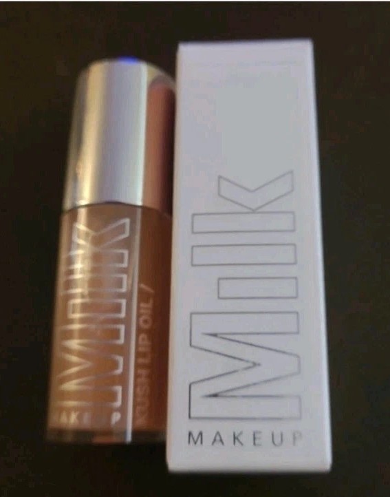 MILK MAKEUP KUSH Lip Oil in Cookie Dough Hydrating Glossy Finish