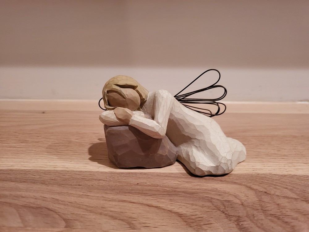 Demdaco Willow Tree Dreaming Angel Figure 2004 Susan Lordi