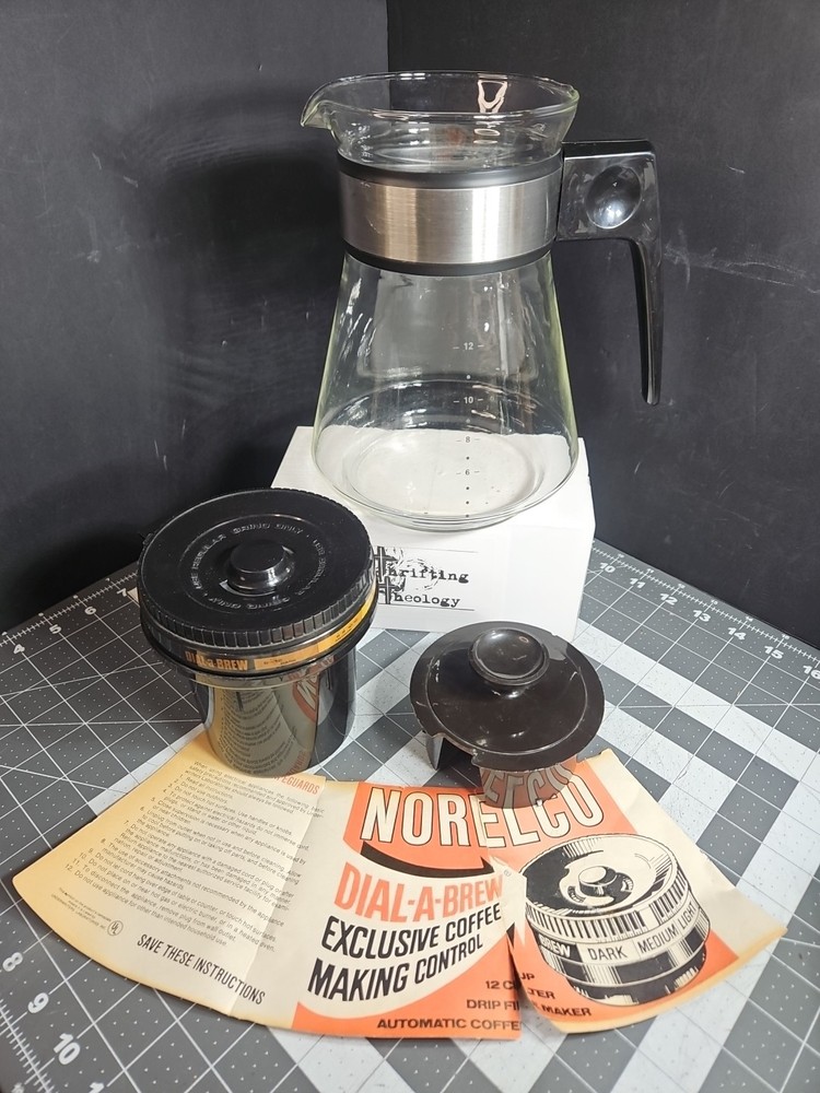 Norelco Dial A Brew With Brew Miser 12 Cup Coffee Maker Carafe pot Vintage