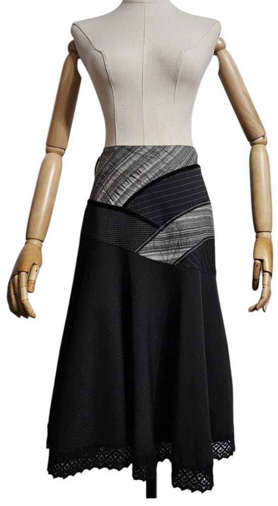 DES FILLES LA VANILLE Paris Designer French Skirt Asymmetrical Hemline,Lace Trim
