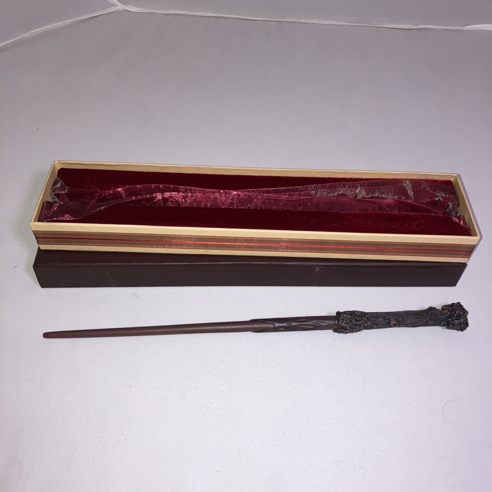 Harry Potter Wand In Box Warner Bros Harry Potter Wand {with box}