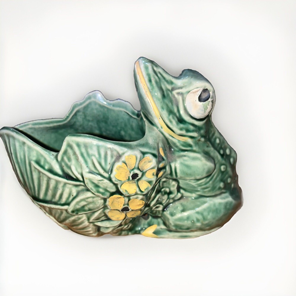 Vintage McCoy Pottery Green Frog Planter Flower Pot Lilly Pad Flowers MCM Decor