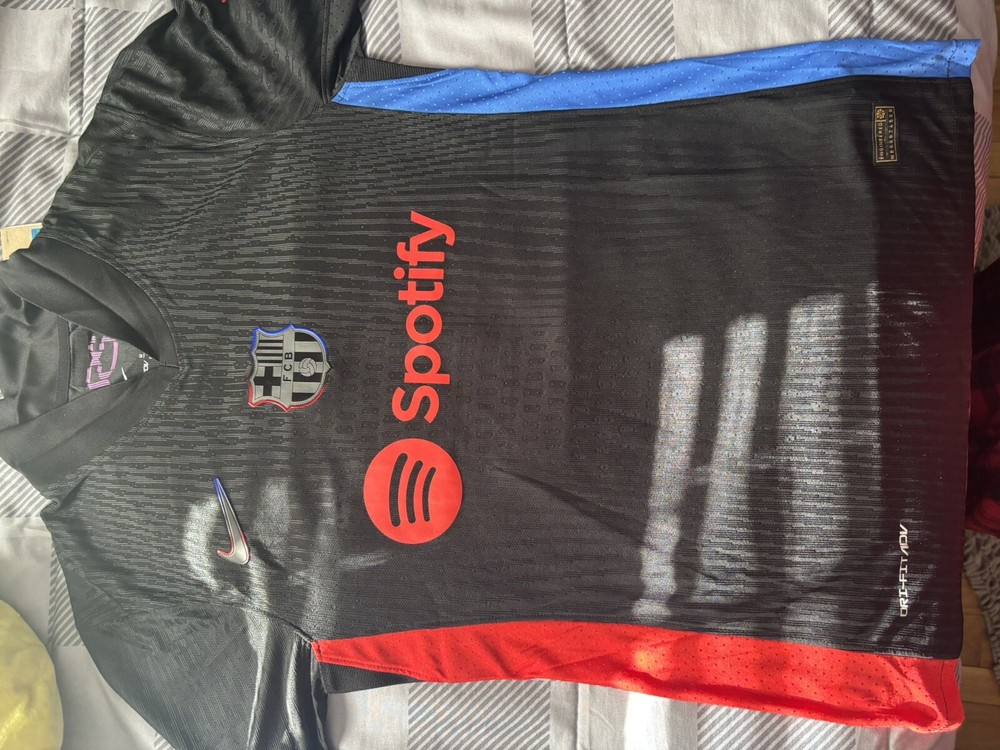 FC Barcelona 24/25 Away Kit- Brand New w/ Tags