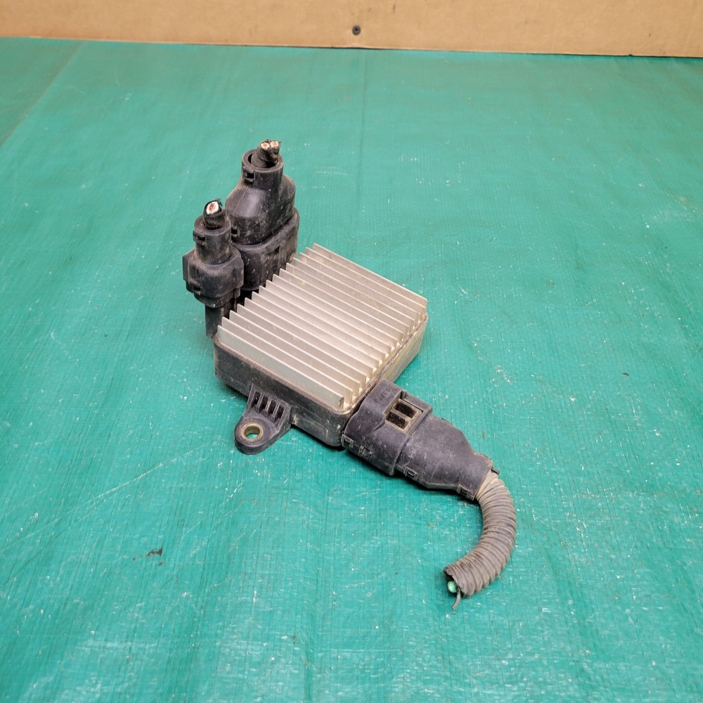 2005-2010 Hyundai Sonata Azera Cooling Fan Control Module OEM 25385-3K280