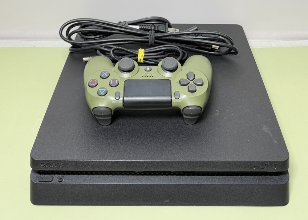 Sony PlayStation 4 Slim 1TB Black Gaming Console - Excellent Condition