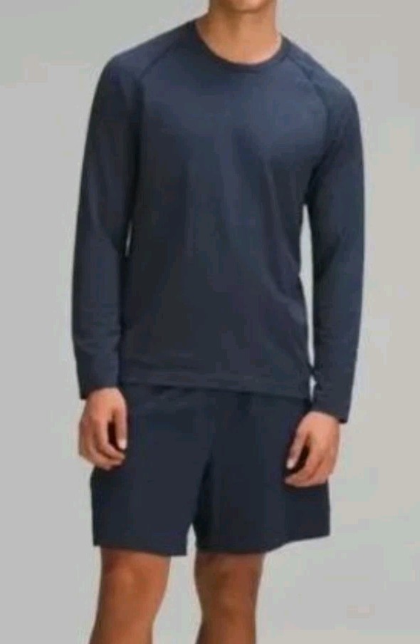 Lululemon Men's Metal Vent Tech Navy Long Sleeve Pullover Tee! L Excellent
