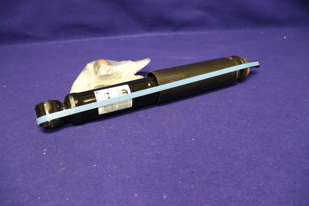 NEW Genuine Mopar Suspension Shock Absorber Kit 68231950AE AKF1124