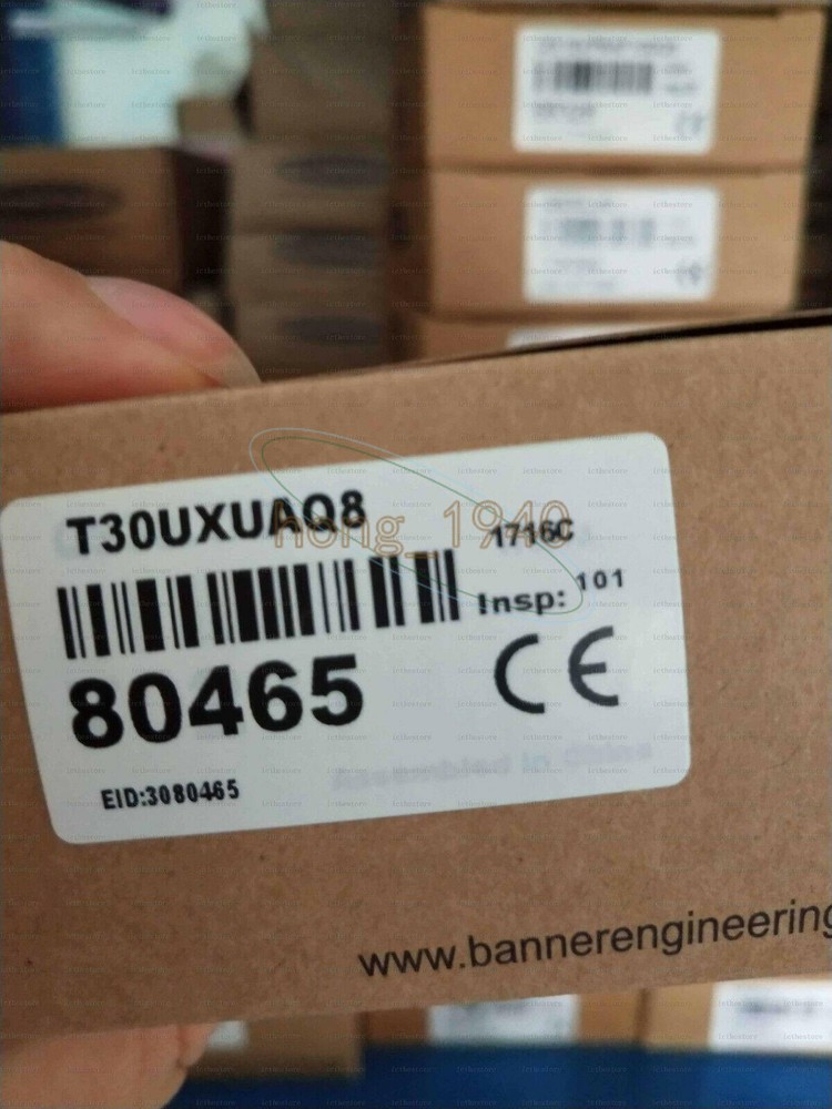 ONE BANNER Ultrasonic sensor T30UXUAQ8