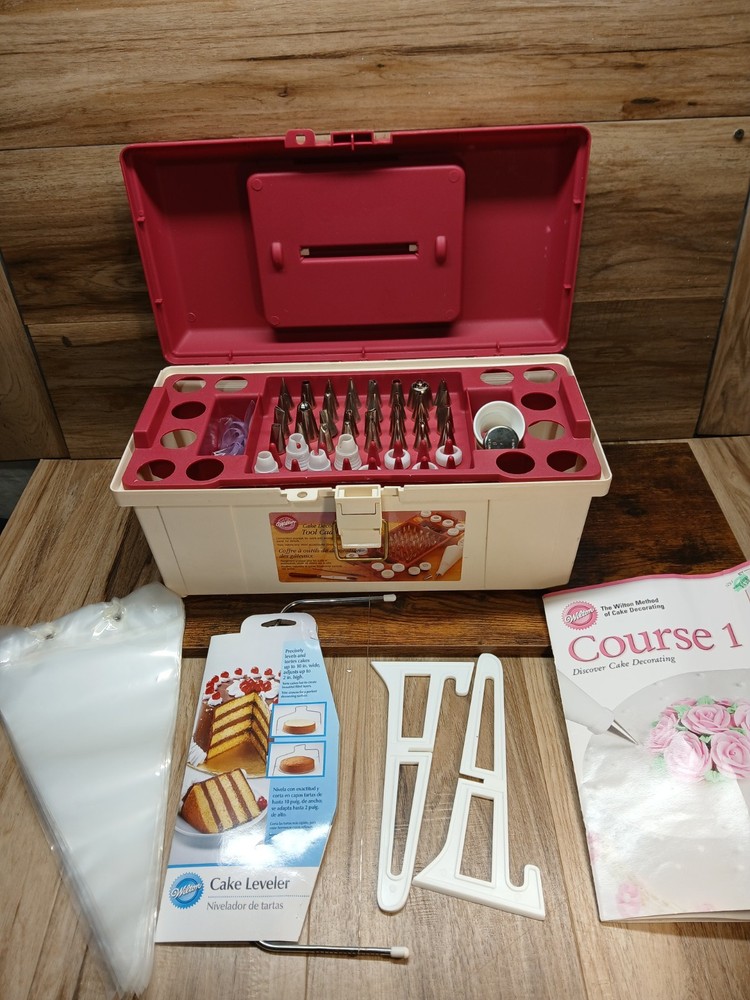 Vtg Wilton Cake Decorating Tool Caddy Organizer Case with Assessories  #409-860
