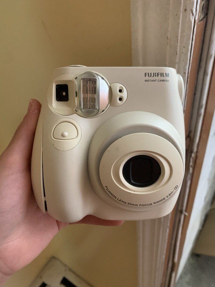 Fujifilm instax mini 12 Instant Camera - Clay White