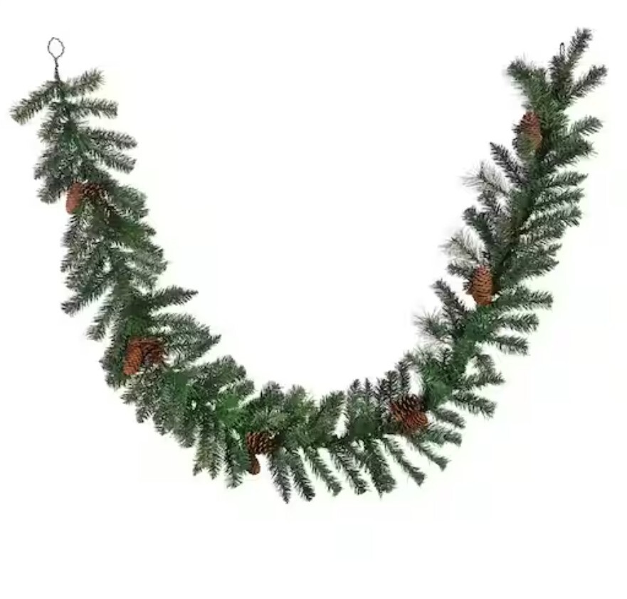 Ashland Christmas Holiday Garland Pine Cone Deluxe 6 Ft Long Normally $22.99 NWT