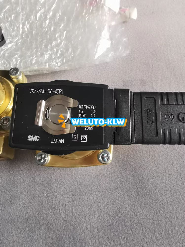1pcs new VXZ2350-06-4DR1 solenoid brand 1-year warranty Free Shipping free tax