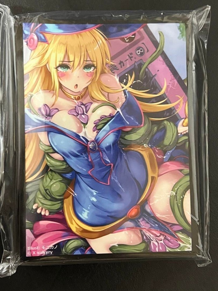 Yu-Gi-Oh Dark Magician Girl Anime Card Sleeve Protector New Japan Import