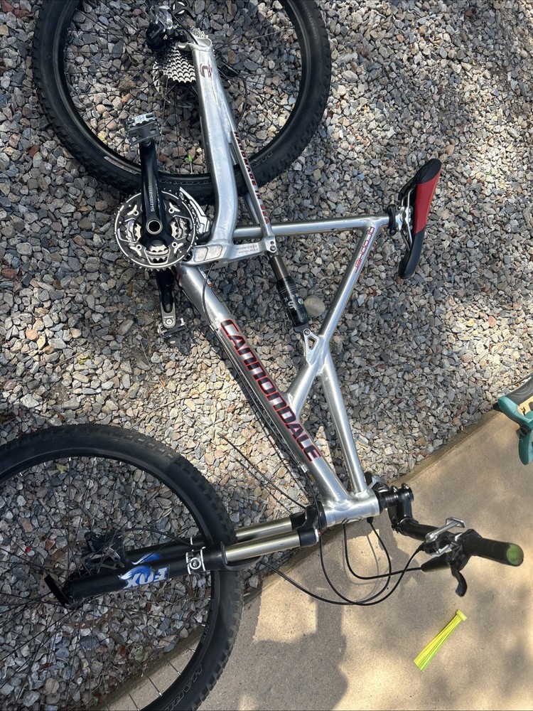 Cannondale Mountain Bike