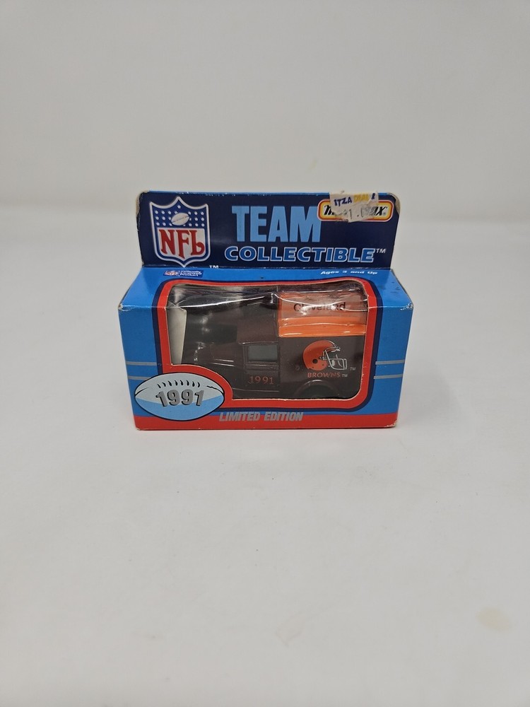 Unopened Matchbox 1991 NFL Cleveland Browns Collectible Truck Limited Edit.