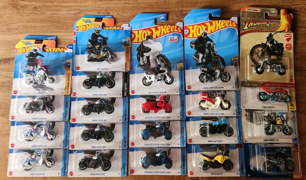 Hot Wheels Motorcycle Lot Honda Vespa Triumph Bmw Ducati Treasure Hunt Super Cub