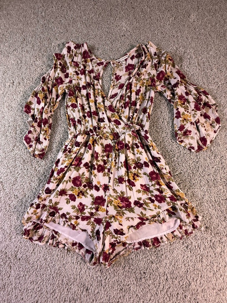 American Eagle Outfitters Woman’s romper Boho Floral Size Small One Piece