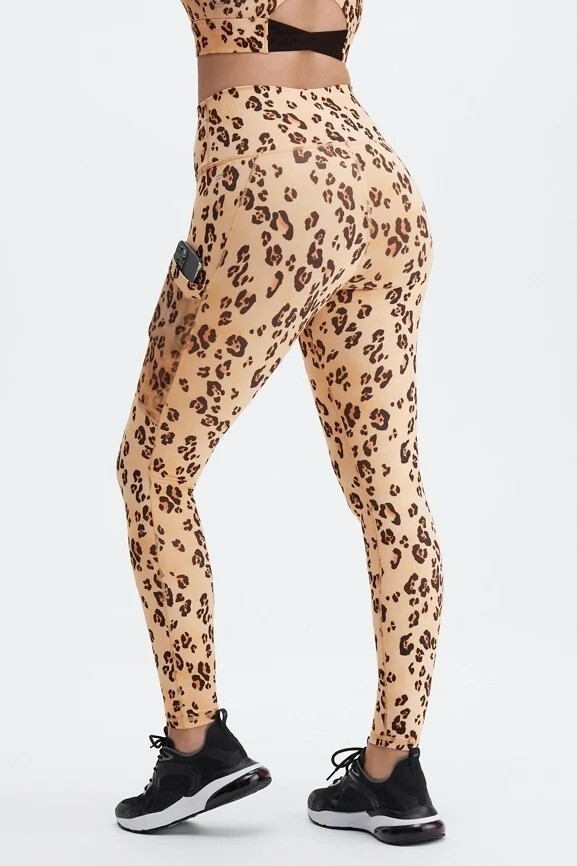 Fabletics Mila High Rise Leopard Print Leggings XS Athletic Workout Activewear