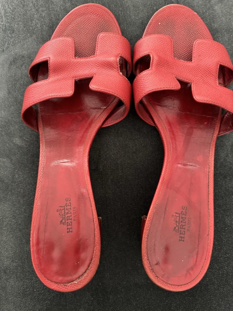 Hermès Red Oasis H Sandals Leather Block Heel Size 41 EU 11 US Iconic H Design