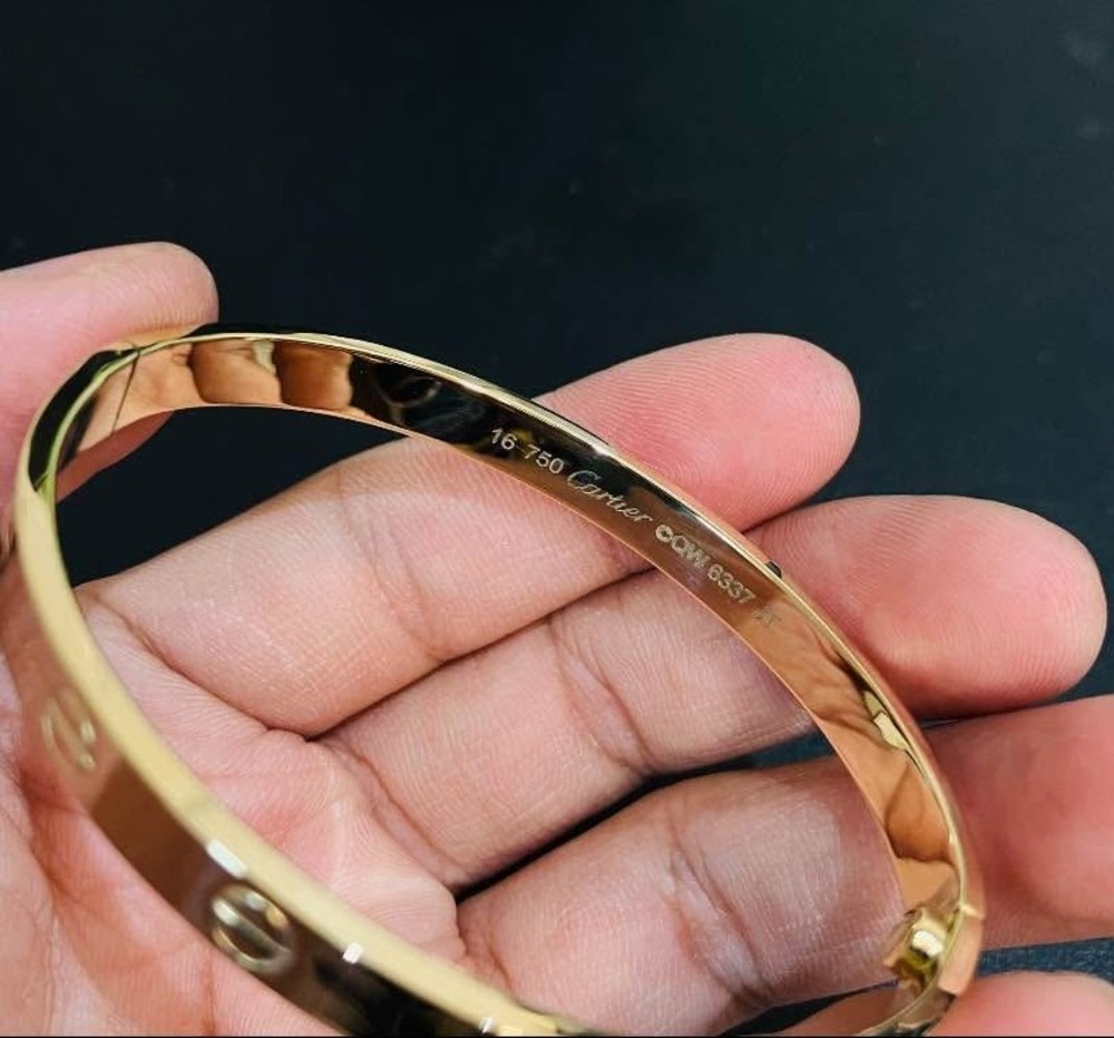 Cartier Love Bracelet in 18k Yellow Gold Classic Bangle