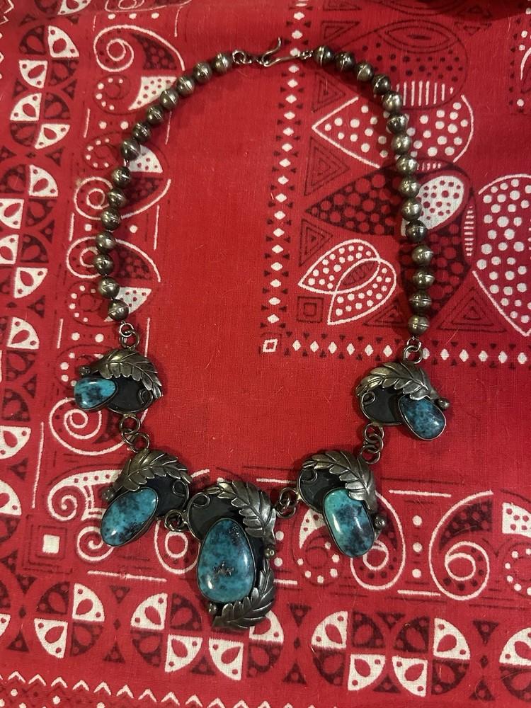 VINTAGE NATIVE AMERICAN TURQUOISE STERLING SILVER STATEMENT NECKLACE
