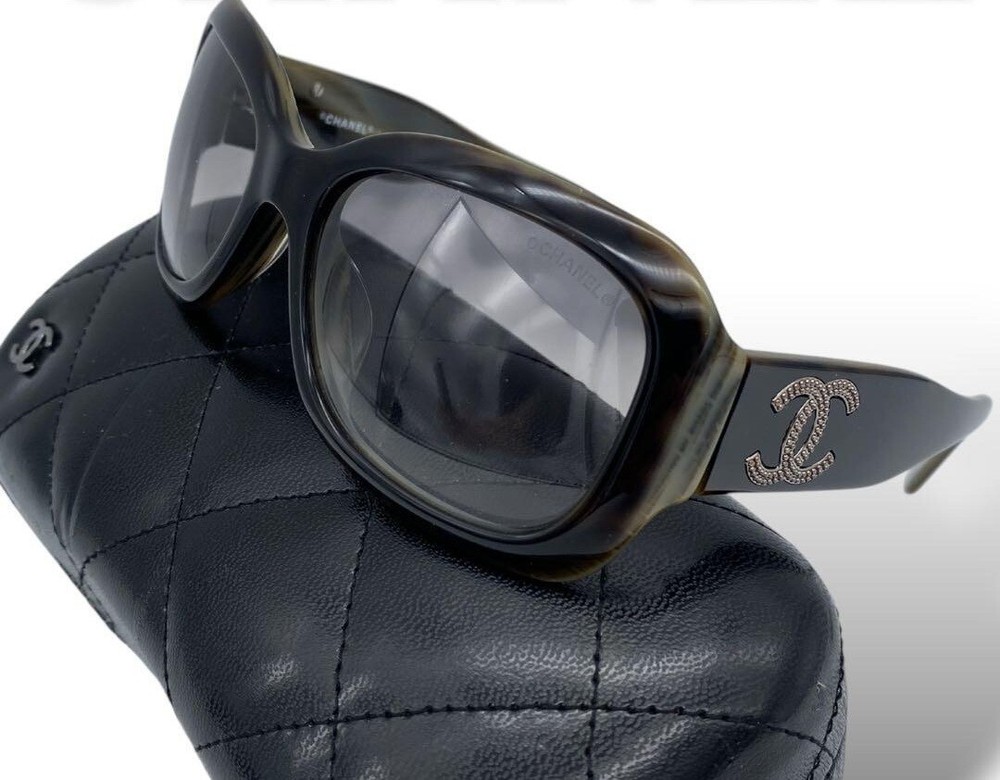 CHANEL 5102 Black Frame Sunglasses with Coco Mark Logo