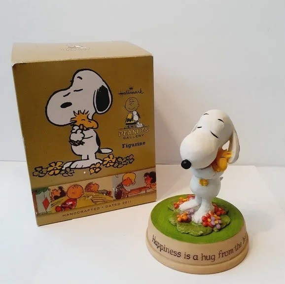 Happiness is a Hug From the Heart - Snoopy Woodstock Hallmark Peanuts Gallery