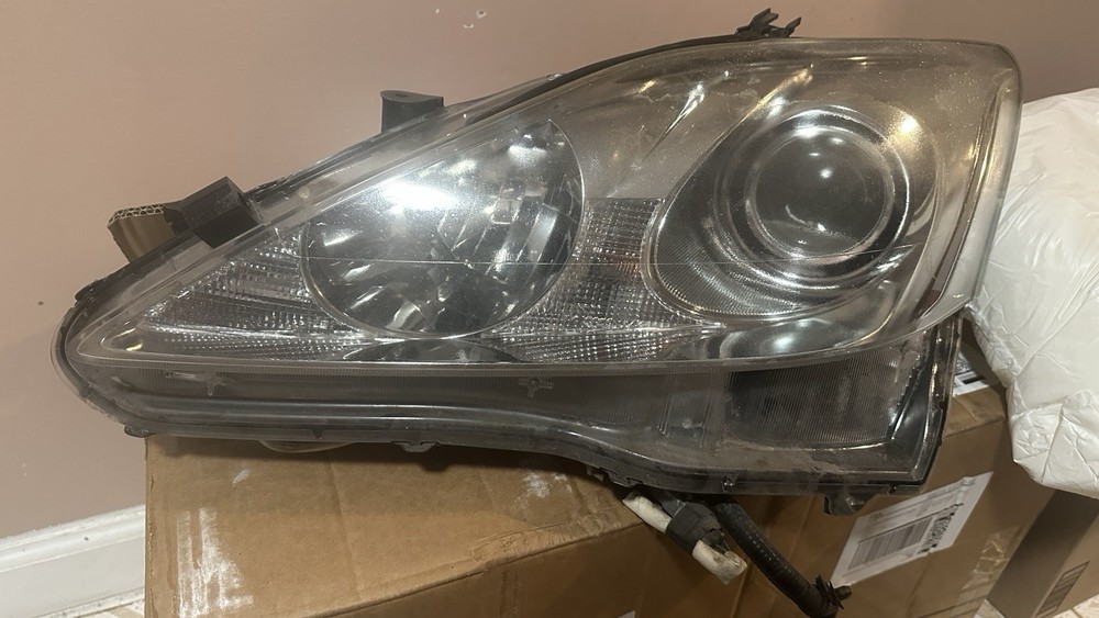 Lexus IS 250 350 2006 - 2009 Halogen Right Left Headlights Pair Set OEM Genuine