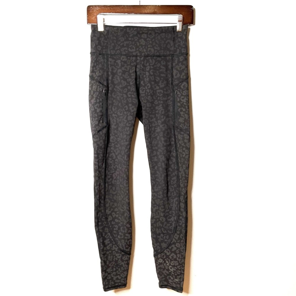 Athleta Rainier Reflective Leopard Print Leggings Womens SZ XS Athletic Wear