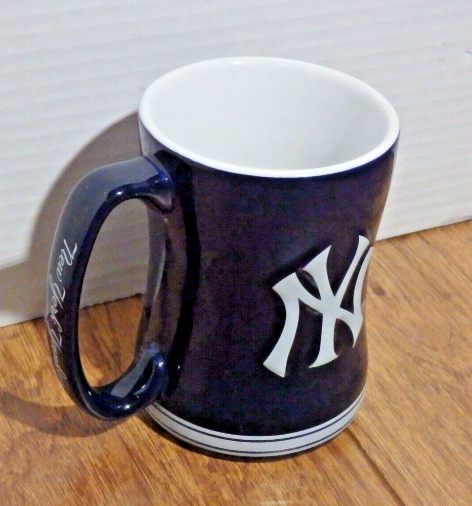 New York Yankees 14 oz MLB Sculpted Logo Relief Navy Blue Coffee Mug