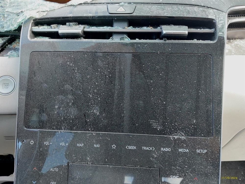 Info-GPS-TV Screen Display And Control Panel Fits 22-23 TUCSON 3264610