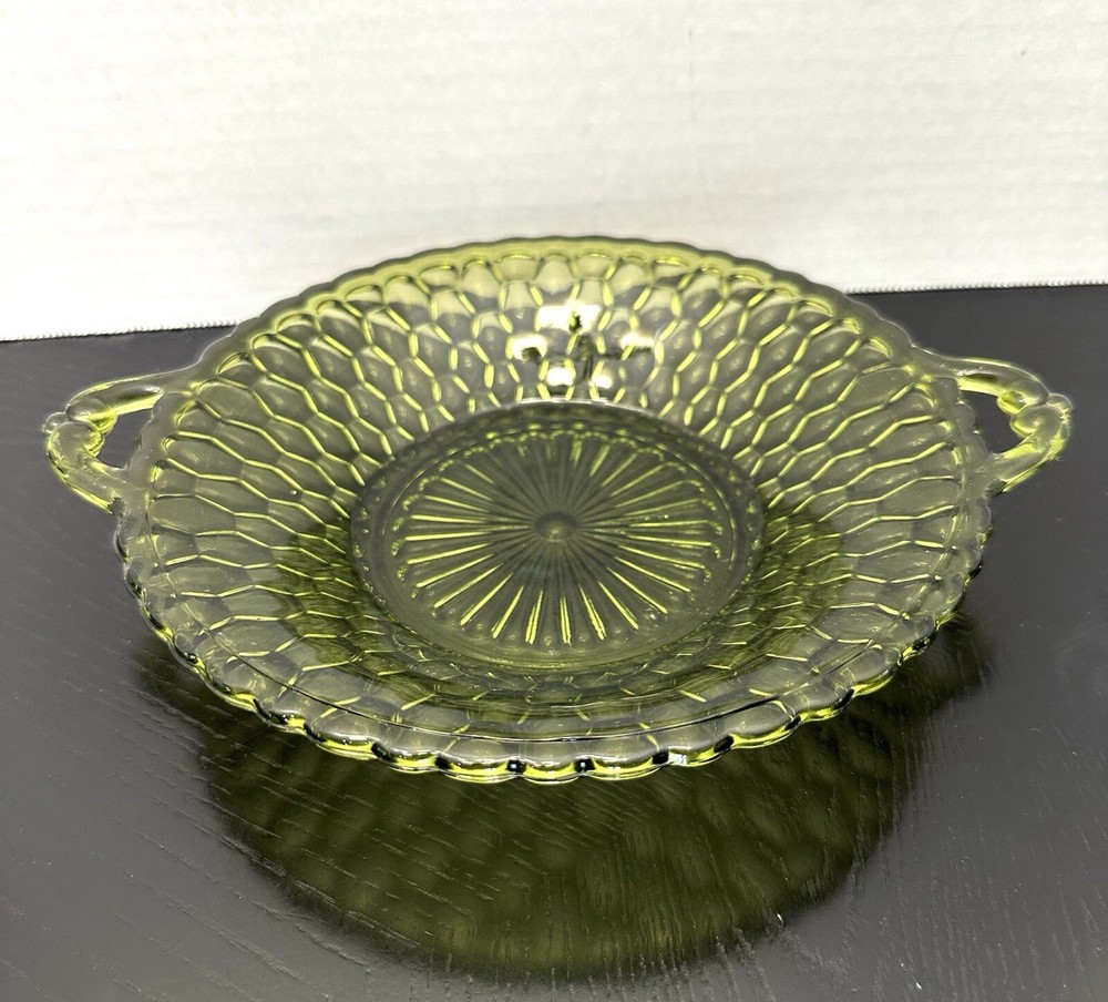 VTG Indiana Glass Green Honeycomb Candy Dish With Handles - Midcentury Centerpiece