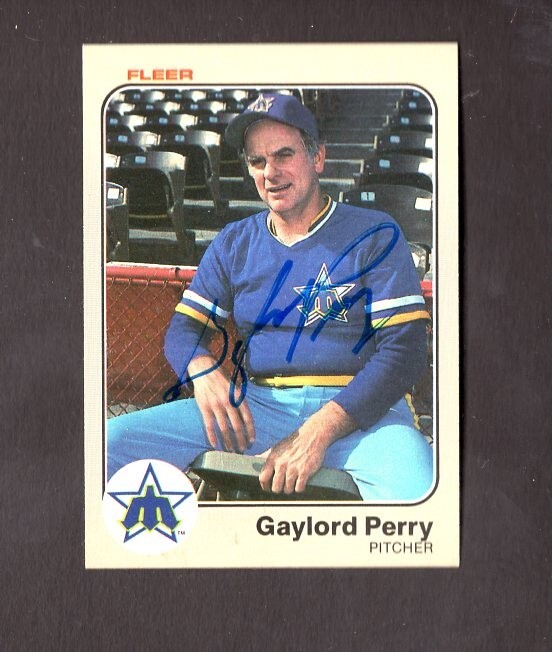 1983 Fleer SIGNED # 483 Gaylord Perry Seattle Mariners SHIPPING IS FREE