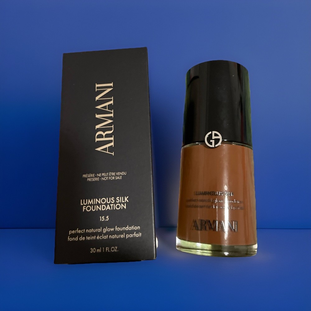 Armani - Luminous Silk Foundation -  Shade 15.5 - 30 Ml / 1 Fl Oz