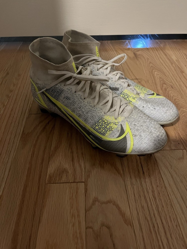 Nike Mercurial Superfly 8 Elite CR7 Football Boots with Reflective Design