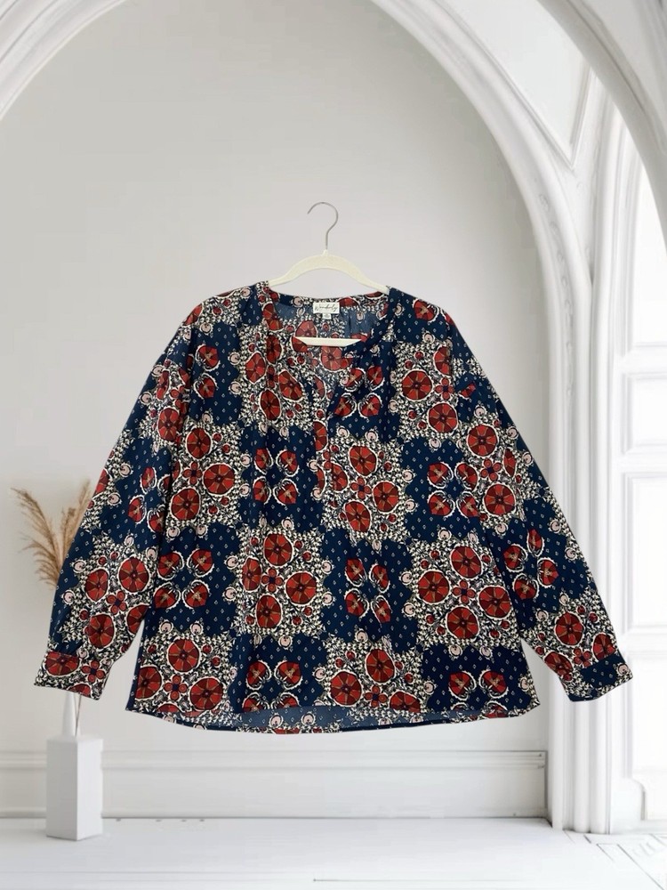 Wonderly Womens Geo Print Long Sleeve V Neck Top Size Medium Relaxed Boho Chic