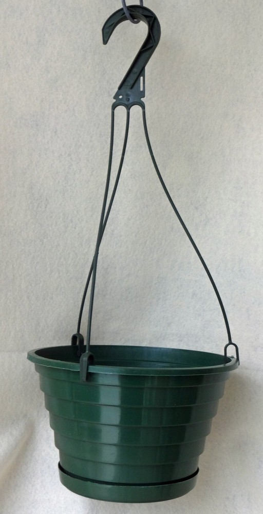 5 Green 8 inch plastic hanging basket W/ saucer & hangers made in USA