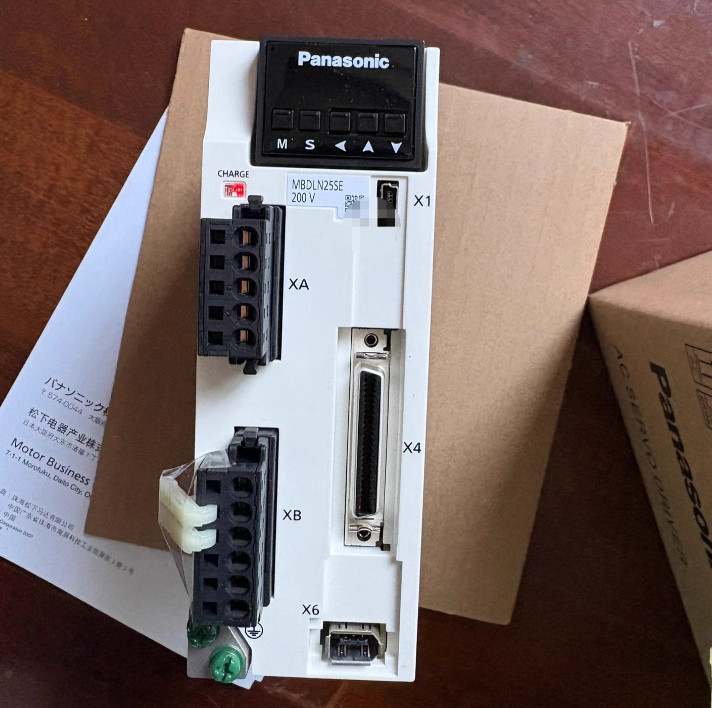New in box panasonic MBDLN25SE AC Servo Drive